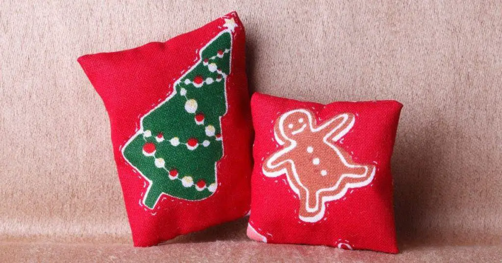 2 Red Christmas Cushion Covers - From the UK - Open for Christmas