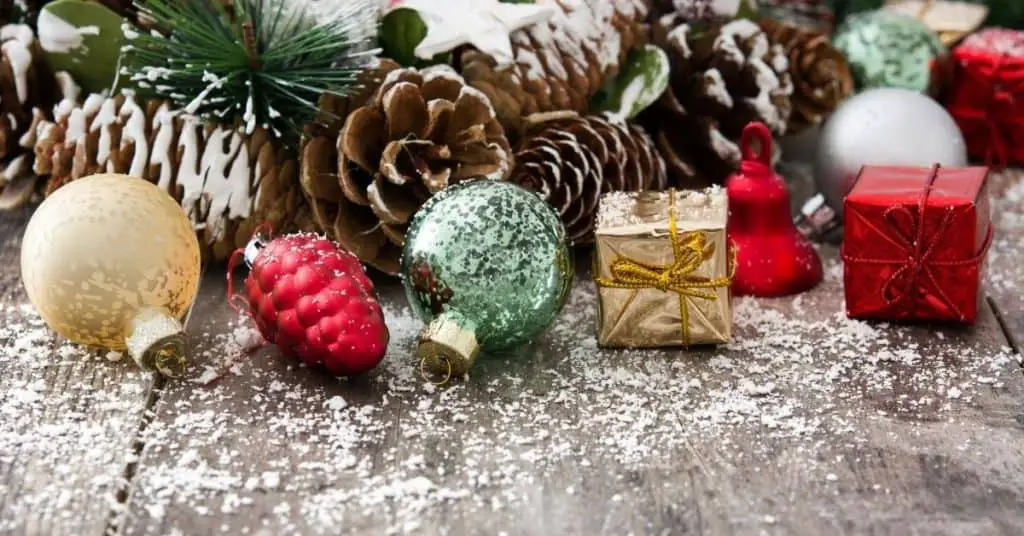 Pine cones, baubles and Farmhouse Ornaments - Open for Christmas