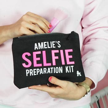 Selfie Make Up Kit - Cheap Stocking Fillers for Teenagers - Open for Christmas