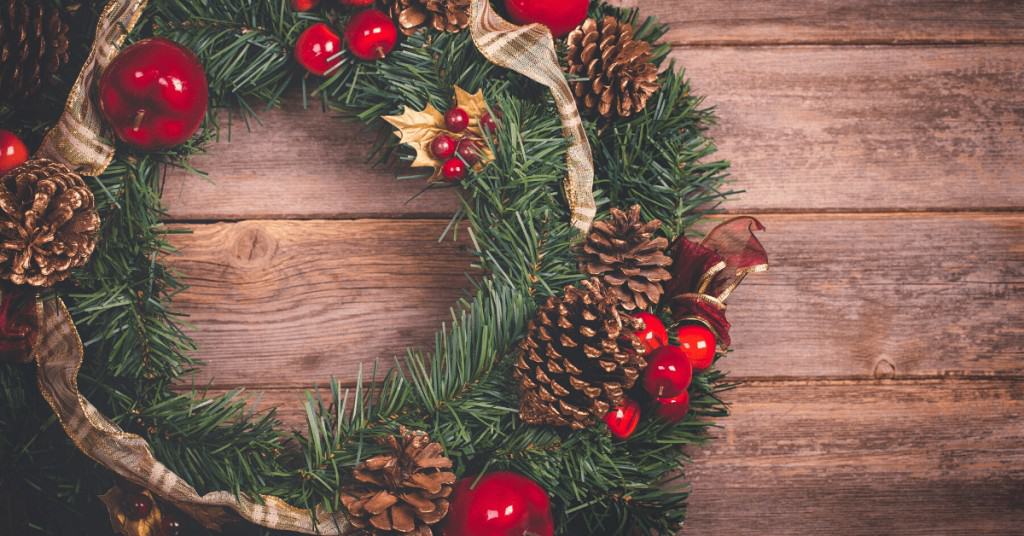 How-to-Make-a-Christmas-Wreath