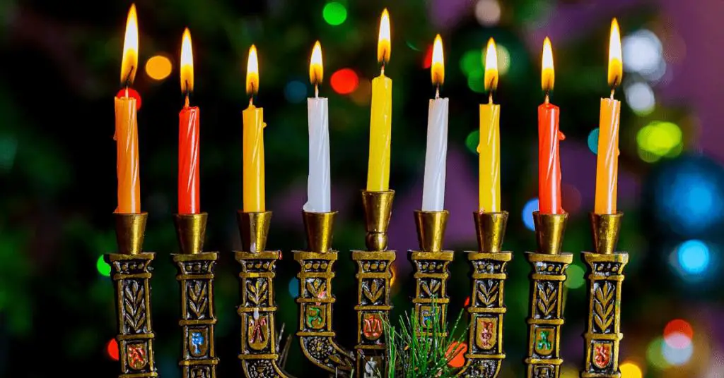 how-to-spell-hanukkah-festival-of-lights-candles-coloured